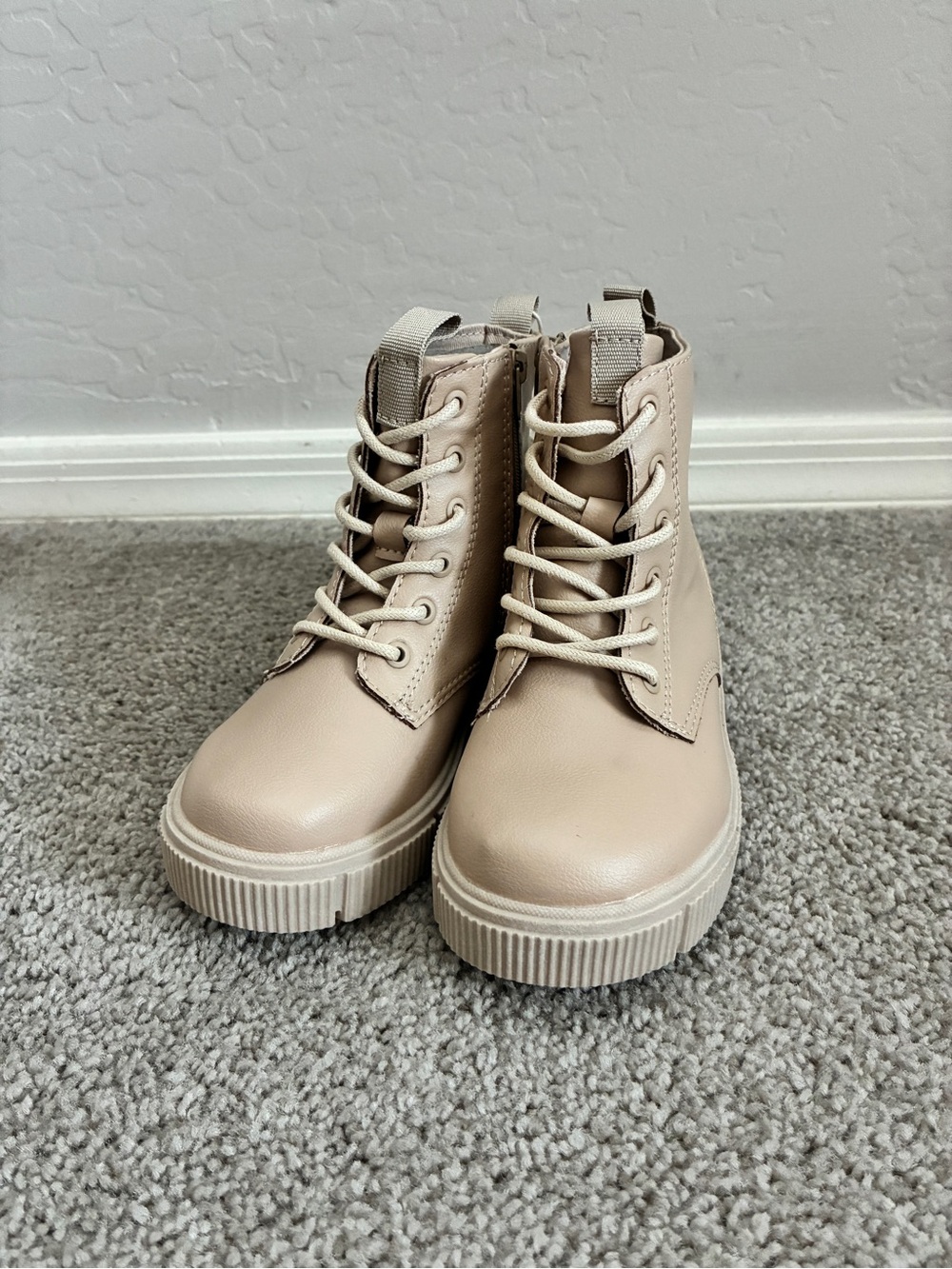 Zara Beige Lace-Up Boots